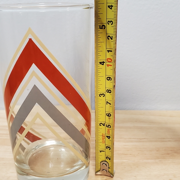 Vintage Chevron 5.5" Glass Tumblers - Picture 6 of 6